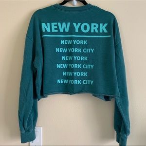 NEW YORK Cropped Crewneck Sweatshirt